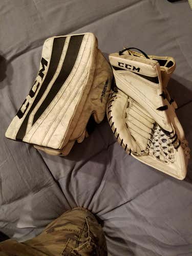 CCM Extreme Flex II 860 Goalie Glove & Blocker Regular Senior
