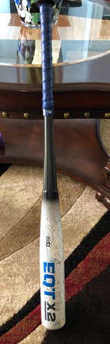 EQTx2 33.0-30.0 bat lightly used with lizard skin bat grip