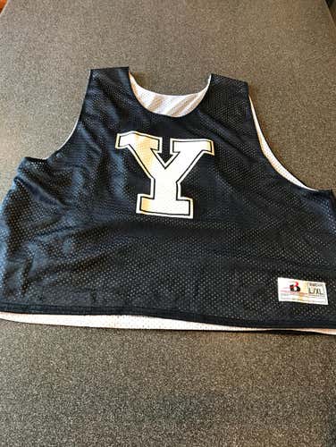 Yale Lacrosse Pinnie