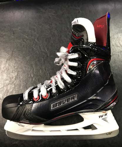 New Bauer Vapor X800 Jr Skates Size 5.5