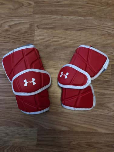 Brand New Large Under Armour Command Pro Arm Pads