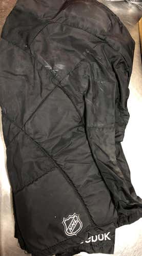 L Reebok Black Shell