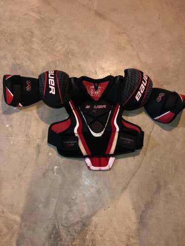 Bauer Vapor X40 Shoulder Pads