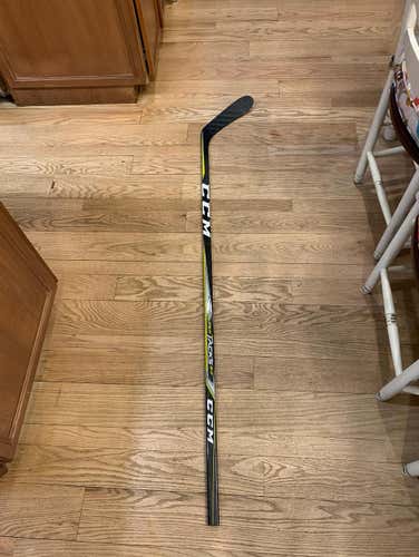 Pro Stock CCM super Tacks 2.0 - P28 Curve