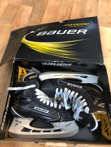 Bauer 1s Prostock Custom Skates