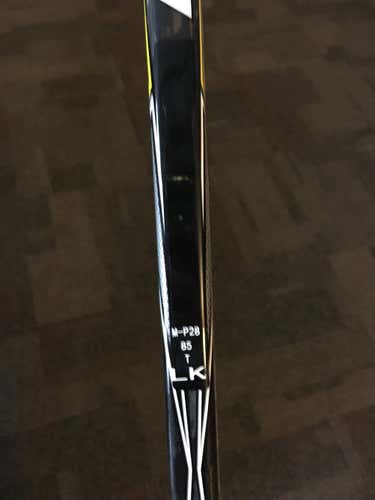 New CCM Super Tacks 2.0 Stick Lefty Toe Senior Pro Stock- P28 curve 85 flex