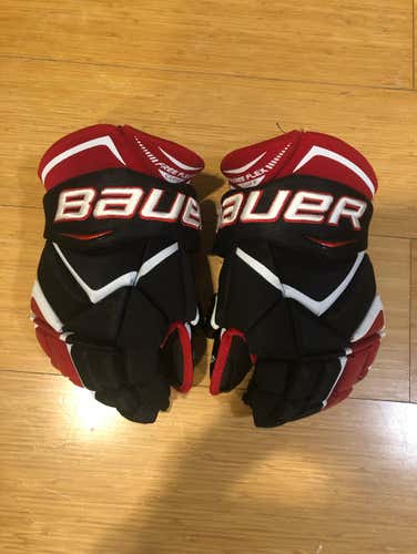 LIGHTLY USED 14” Bauer Vapor 1X Gloves