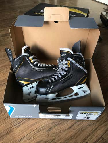 Brand New Bauer One.6 Sr 9.0D Hockey Skate *Needs New Runners*