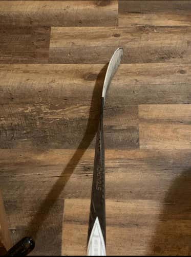 1 Lightly Used Senior Stick