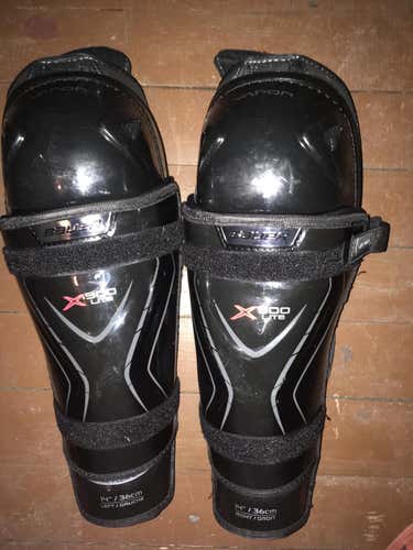 New Bauer Vapor X900 Shin Pads Senior