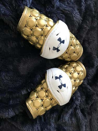 Notre Dame Issued New Under Armour Command pro Arm Pads