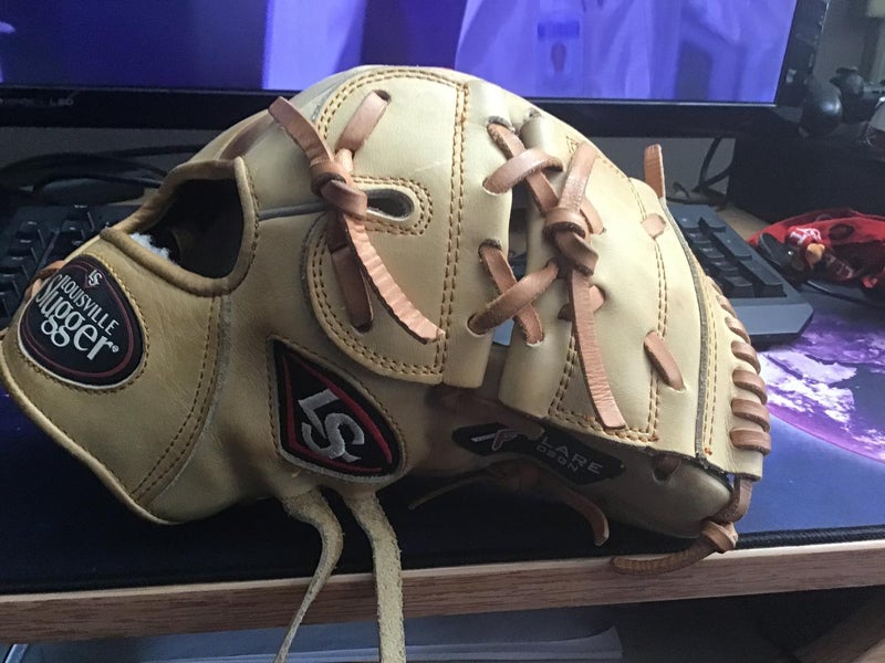 Louisville Slugger Pro Flare Glove