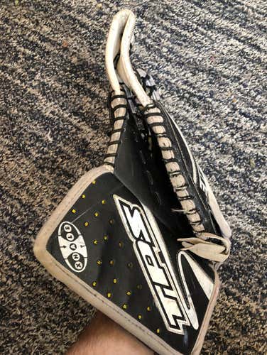 TPS Louisville Goalie Glove