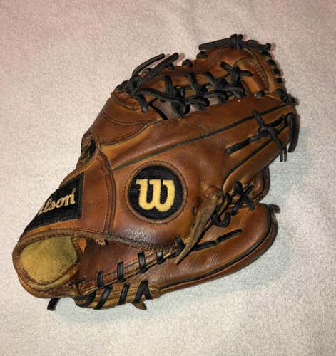 Wilson A2000