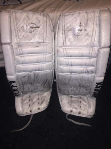 Vaughn V2 7000 35” Leg Pads