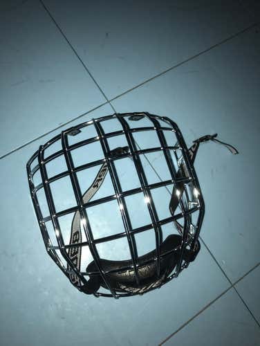 Bauer Box Cage Chrome. Used Once