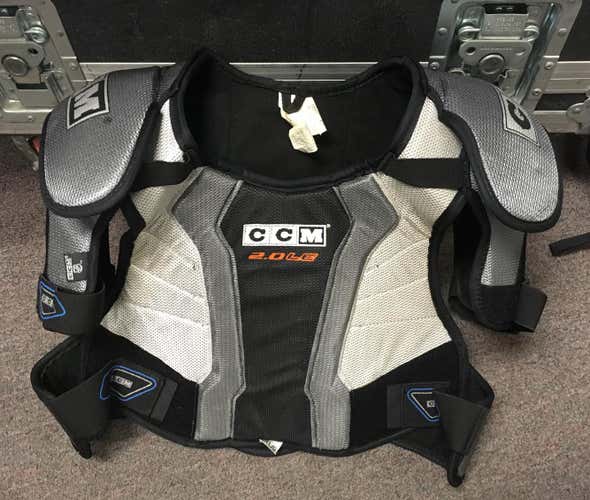 CCM 2.0 LE Shoulder Pads (Senior / Large)