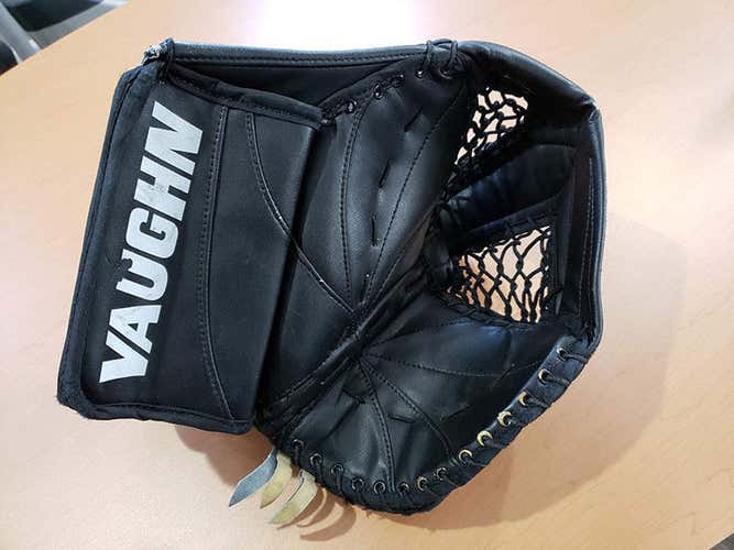 Vaughn Velocity 7000 Goalie Catching Glove Senior