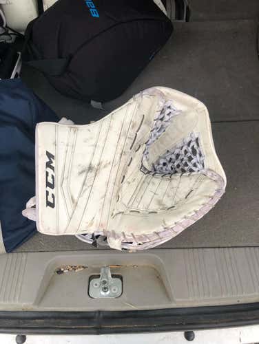 CCM Extreme Flex II Goalie Glove & Blocker