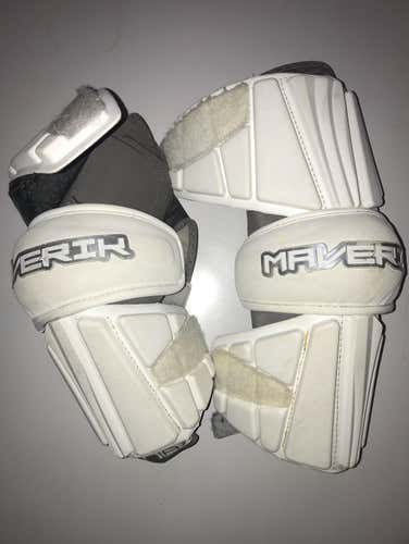 Maverick Max Arm Pads