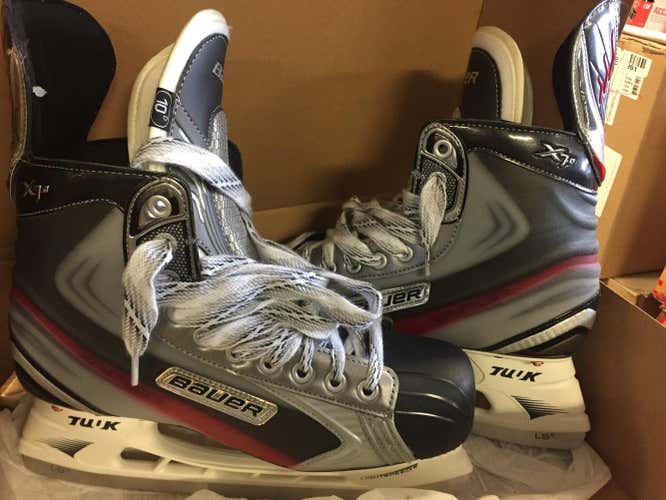 New Bauer Vapor X7.0 Skates Senior Size 10