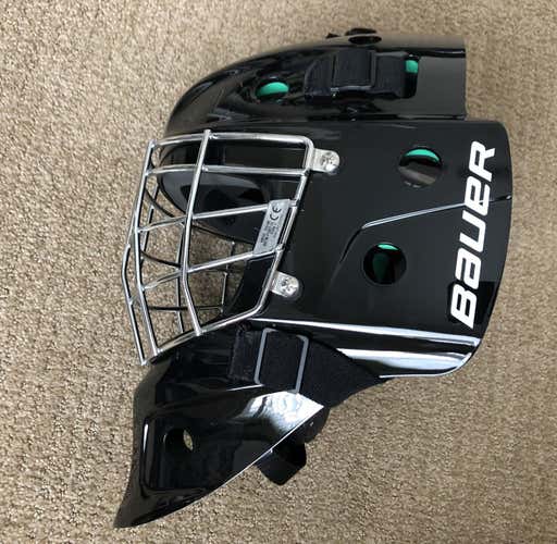 NEW Bauer NME 4 Senior Goalie Mask