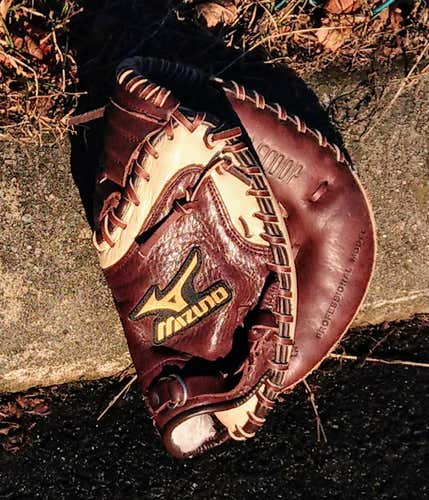 Mizuno Glove Adult