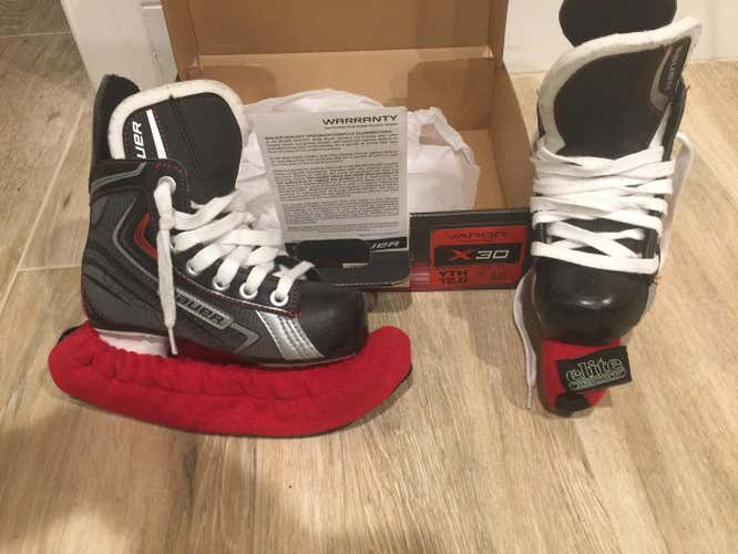 Bauer Vapor XXX Skates Youth Size 12