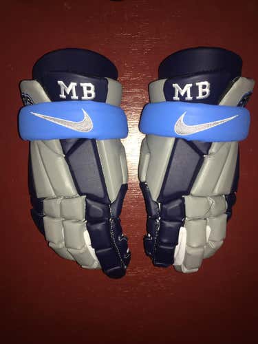 Basically New Nike Vapor Custom Steps Elite Gloves