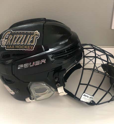 Bauer RE-AKT 100 W/ Oreo Cage