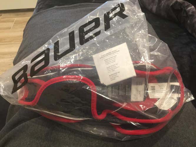 New Bauer Vapor X100 Shin Pads Youth