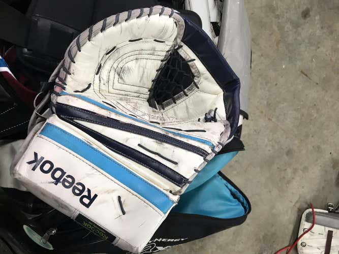 Reebok P4 Gloves
