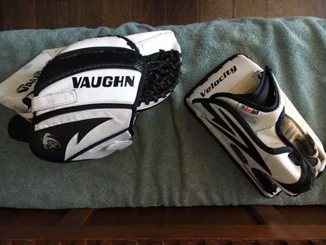 Vaughn Velocity V4 Goalie Glove & Blocker Regular Intermediate