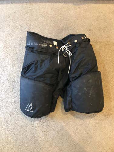 Louisville 600 TPS Goalie pants
