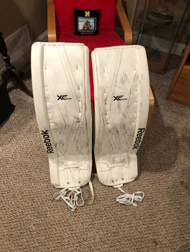 Reebok XLT Leg Pads