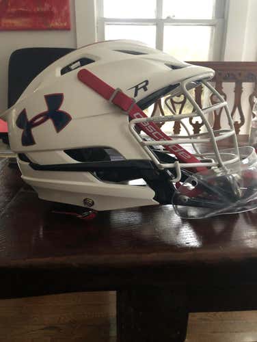 2016 LONG ISLAND UNDER ARMOUR UNDERCLASS ALL AMERICAN HELMET VERY RARE. GAME USED MINOR SCUFFS