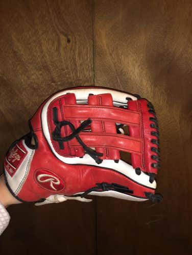 Red Gamer XLE broke in and shaped perfectly for outfield!!