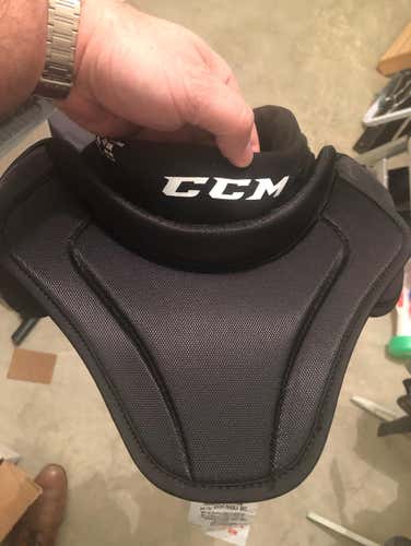 CCM Goalie Neck guard TC500 Senior
