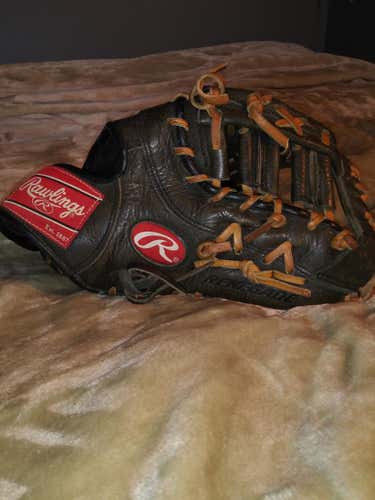 Rawlings First Baseman's Glove