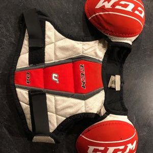 Youth M  CCM Shoulder Pads