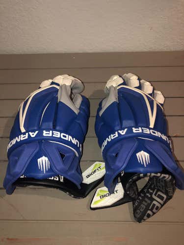 2 pairs of IMG New Under Armour Gloves