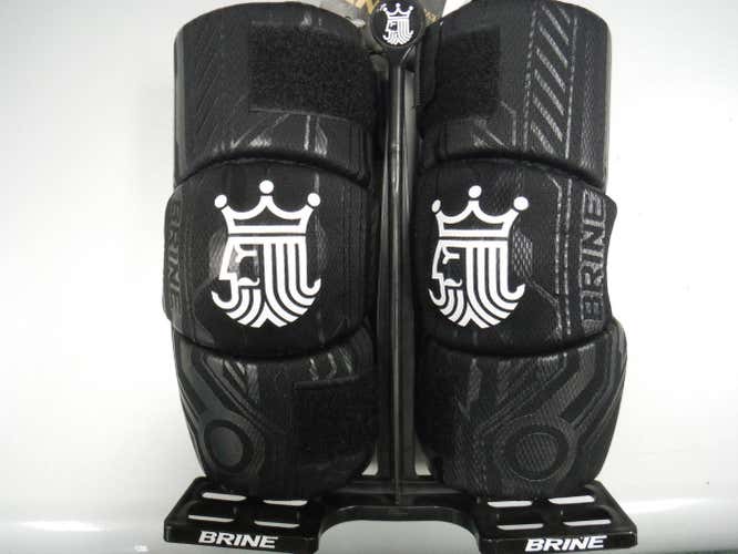 New Brine Uprising 2 Arm Pads Youth Medium