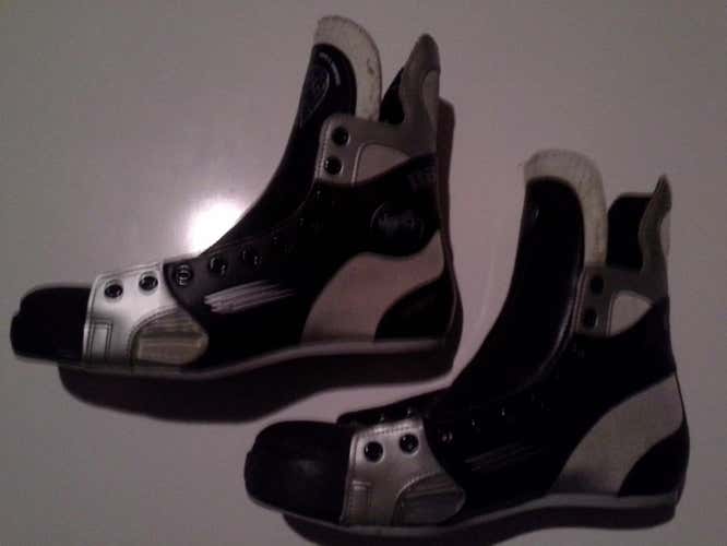 Boots only From the Bauer Vapor XL Inline Skates.