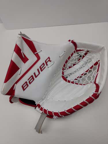 New Bauer One.7 Goalie Glove Regular Senior