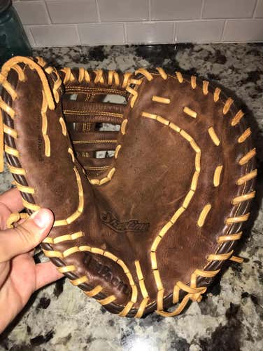 Wilson A800 1b Glove