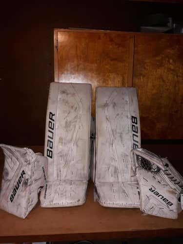 Bauer Goalie Equipment (Full Set) Regular Senior