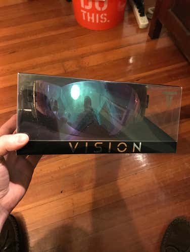 LE Throne Galaxy Vision Visor