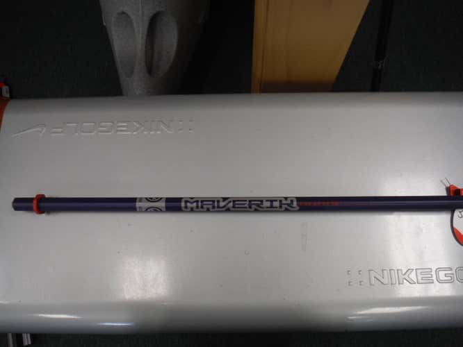 New Maverik Range Lacrosse Shaft - Navy