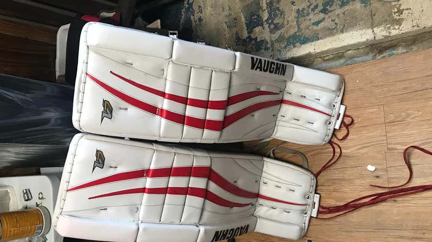 Vaughn Velocity V7 XF Goalie Leg Pads Senior Pro Stock