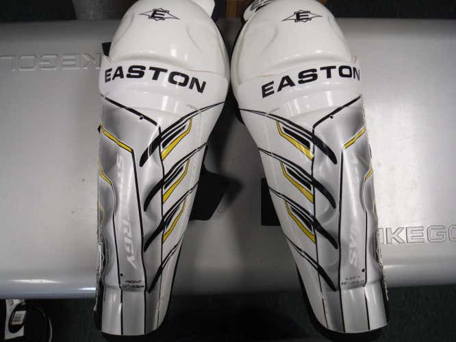New Easton Synergy EQ20 Shin Pads Junior - 13"